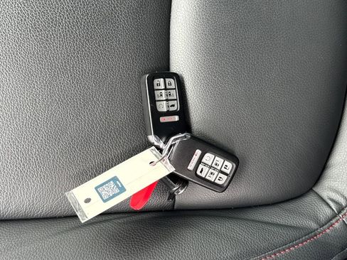 Used 2023 Honda Odyssey Sport image 29