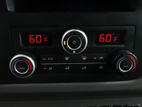 Used 2020 Nissan NV 3500 SL image 31