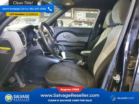 Used 2014 Kia Soul + FWD image 9