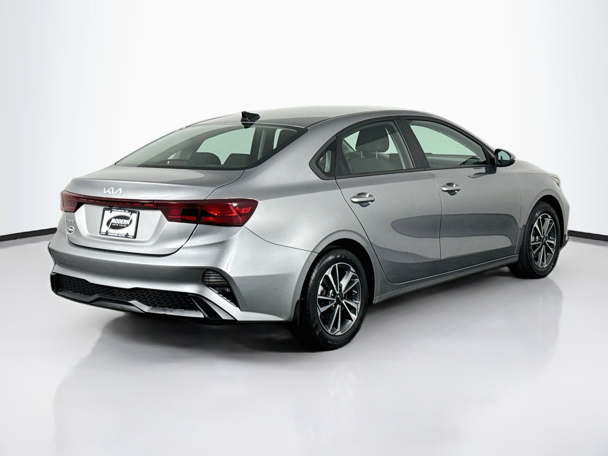 Used 2023 Kia Forte LXS w/ LXS Technology Package FWD image 15