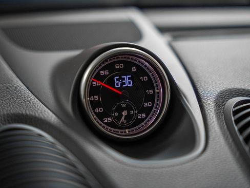 Used 2025 Porsche 718 Cayman image 20