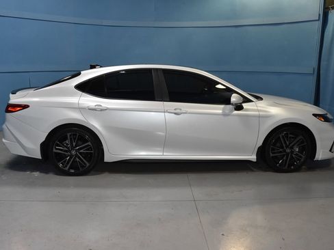 Used 2025 Toyota Camry XSE FWD image 21