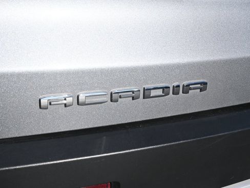 Used 2023 GMC Acadia SLE w/ Driver Convenience Package FWD image 23