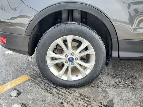 Used 2018 Ford Escape SE image 8