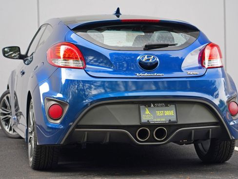 Used 2016 Hyundai Veloster Turbo FWD image 5