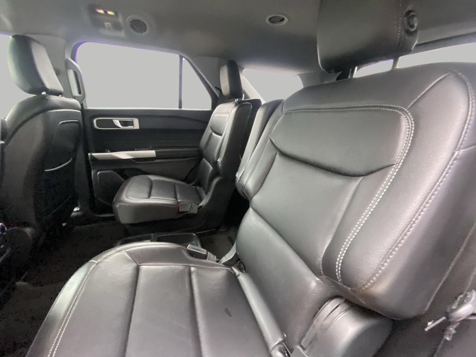 Used 2020 Ford Explorer XLT w/ Equipment Group 202A AWD/4WD image 10