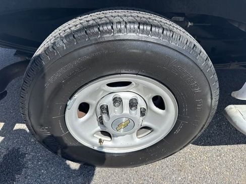 Used 2024 Chevrolet Express 2500 w/ Driver Convenience Package image 34