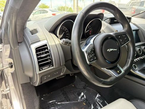 Used 2020 Jaguar F-TYPE R AWD/4WD image 20