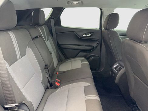 Used 2025 Chevrolet Blazer LT image 46