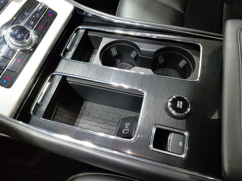 Used 2024 Lincoln Aviator AWD w/ Premium Package image 29