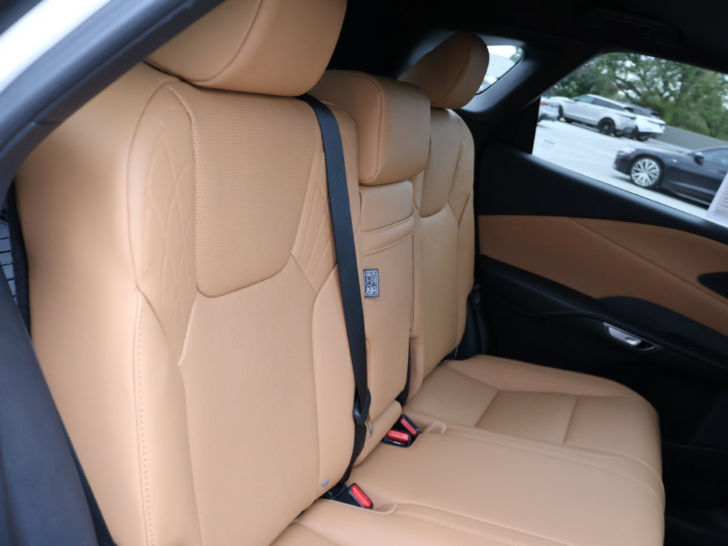 Used 2024 Lexus RX 350 Premium Plus w/ Convenience Package AWD/4WD image 13