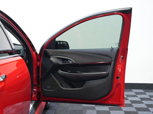 Used 2014 Chevrolet SS RWD image 23