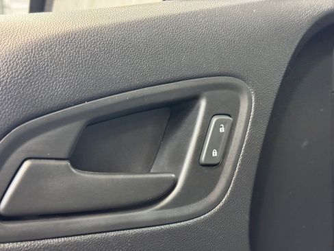 Used 2020 Chevrolet Colorado W/T image 10