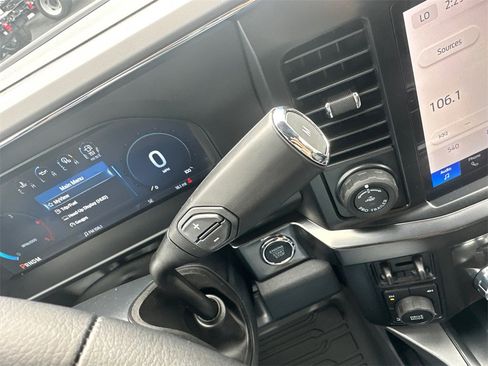 New 2026 Ford F250 Lariat w/ Black Appearance Package image 24