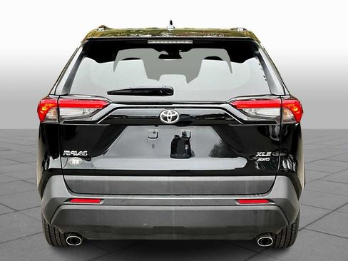 Certified 2022 Toyota RAV4 XLE image 4