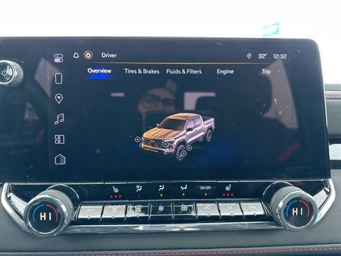 Used 2024 Chevrolet Colorado Z71 w/ Z71 Convenience Package 2 image 32