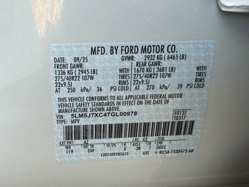 New 2026 Lincoln Aviator Reserve w/ Jet Appearance Package image 21