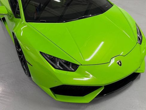 Used 2015 Lamborghini Huracan LP 610-4 AWD/4WD image 3