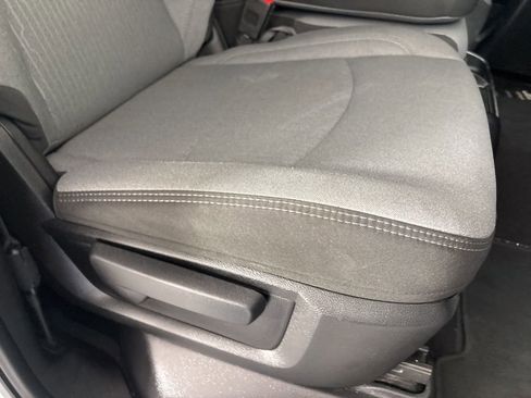 Used 2024 RAM 2500 Big Horn image 25