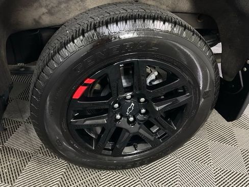 Used 2023 Chevrolet Silverado 1500 RST w/ Redline Edition AWD/4WD image 44