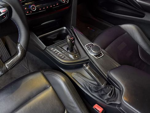 Used 2018 BMW M4 Coupe RWD image 13