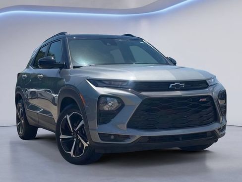 Used 2023 Chevrolet TrailBlazer RS w/ Convenience Package FWD image 1