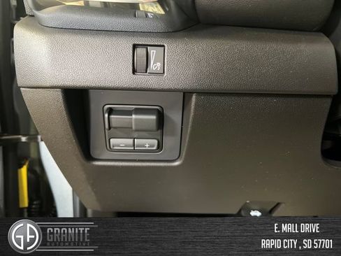 New 2026 GMC Canyon Elevation w/ Convenience Package AWD/4WD image 31