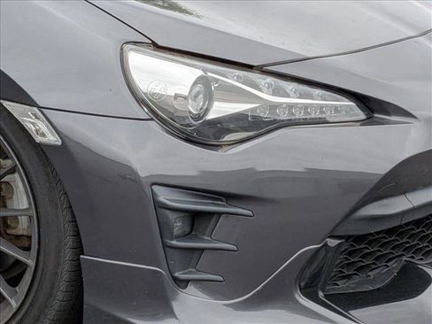 Used 2020 Toyota 86 image 6