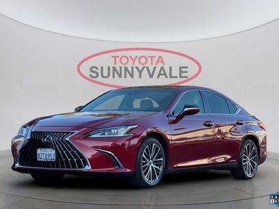 Used 2022 Lexus ES 300h w/ Premium Package