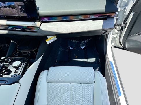 New 2027 BMW 530i w/ Premium Package RWD image 18