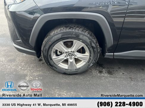 Used 2025 Toyota RAV4 XLE image 11