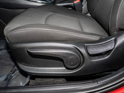 Used 2023 Kia Forte LXS image 27