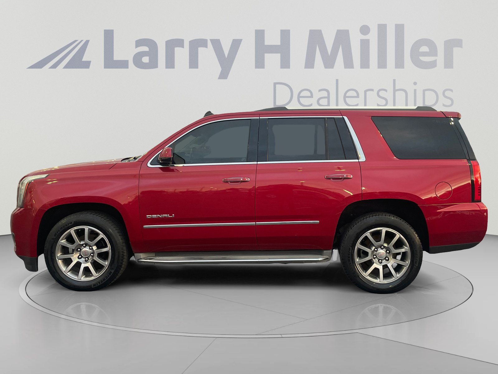 Used 2015 GMC Yukon Denali AWD/4WD image 2