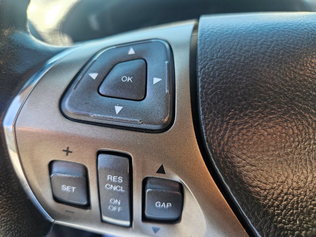 Used 2014 Lincoln MKX AWD w/ Equipment Group 102A image 13