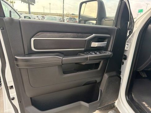 Used 2024 RAM 2500 Big Horn w/ Off Road Package image 14