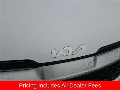 Used 2023 Kia Sportage EX FWD image 4