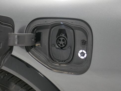 Used 2021 Ford Mustang Mach-E Premium image 26