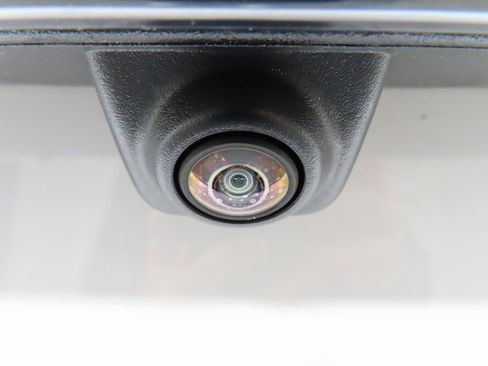 Used 2024 GMC Yukon AT4 image 39