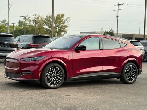 Certified 2025 Ford Mustang Mach-E Premium AWD/4WD image 40