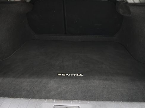 Used 2024 Nissan Sentra SV FWD image 27