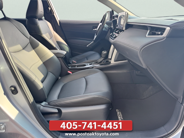 Used 2025 Toyota Corolla Cross XLE w/ Convenience Package AWD/4WD image 15