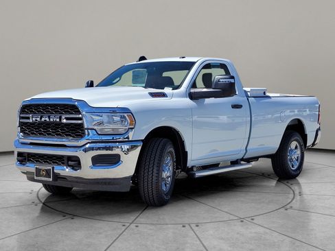 New 2024 RAM 2500 Tradesman w/ Chrome Appearance Group image 8