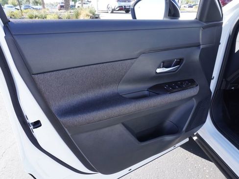 New 2026 Nissan Kicks SV image 14