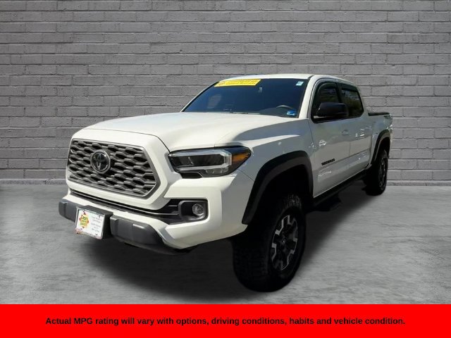 Used 2023 Toyota Tacoma TRD Off-Road w/ Technology Package AWD/4WD image 4