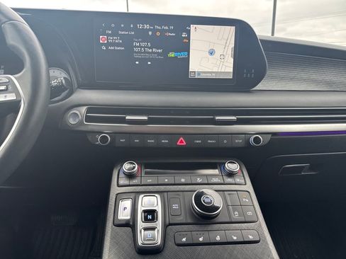 Used 2024 Hyundai Palisade Limited image 19