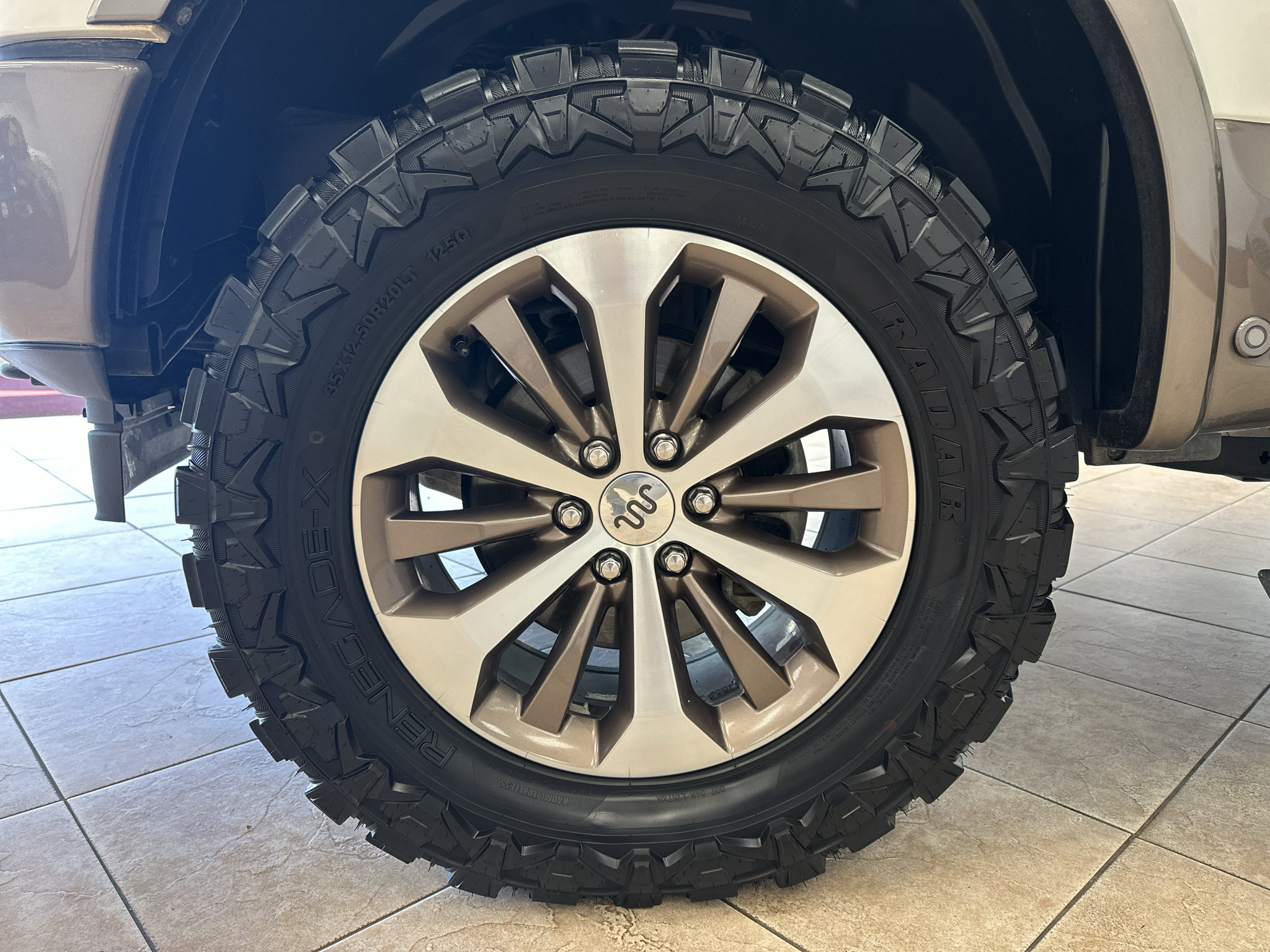 Used 2018 Ford F150 King Ranch w/ Equipment Group 601A Luxury AWD/4WD image 20