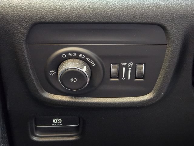 New 2026 Jeep Grand Cherokee Limited AWD/4WD image 16