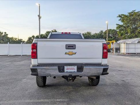 Used 2018 Chevrolet Silverado 2500 W/T w/ WT Convenience Package RWD image 7