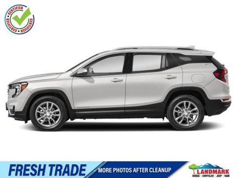 Used 2024 GMC Terrain SLT AWD/4WD image 1