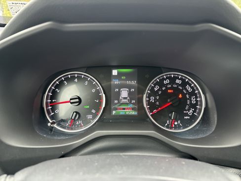 Used 2022 Toyota RAV4 XLE image 20